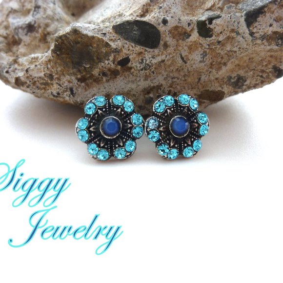 Austrian Crystal Flower Stud Halo Earrings in Blue and Light Turquoise - Picture 4 of 6